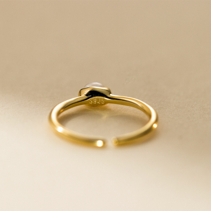 Bianca | Silver Delicate Kateřina Ring with Pearl Line