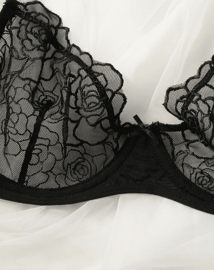 black bra sexy