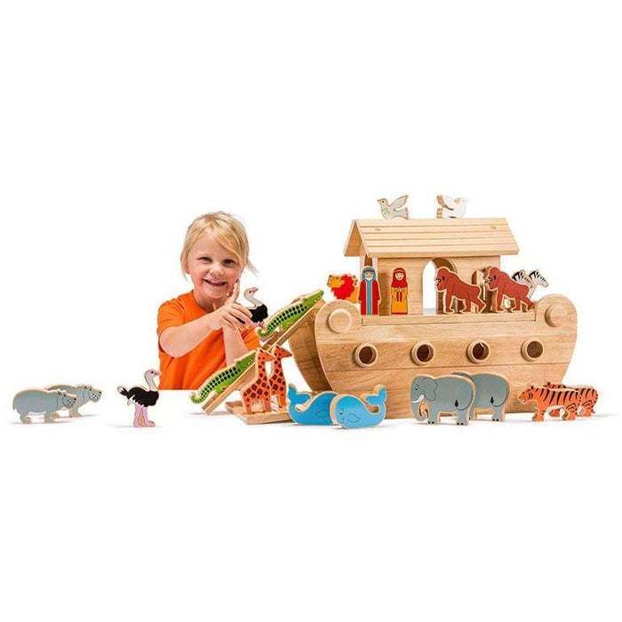 Deluxe Noah's Ark With 24 Colourful Animals - Little Whispers