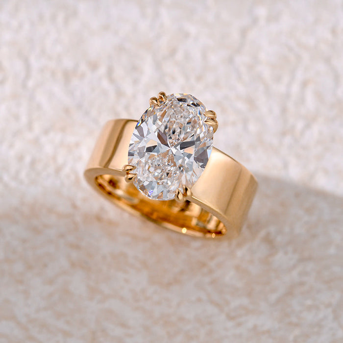 Lara | Gold-Plated Solitaire Ring with Round Stone
