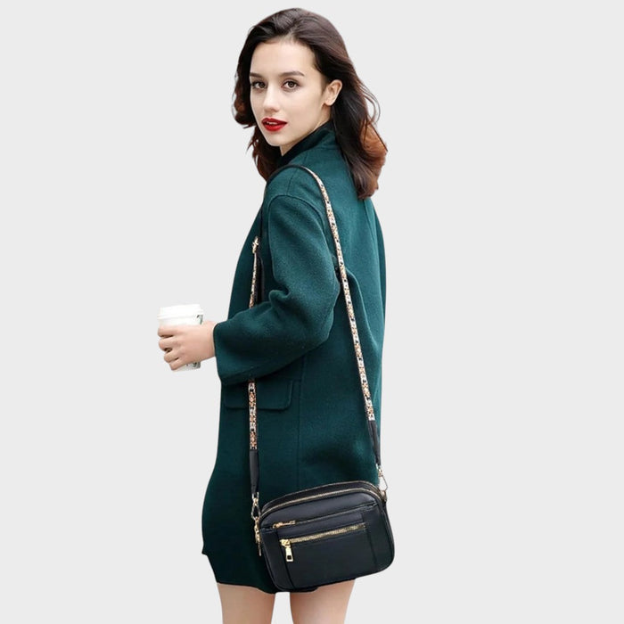 Lia | Refined Shoulder Bag