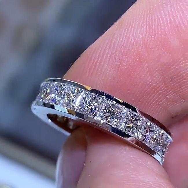 Maren | Silver Ring with Brilliant Narrow Band