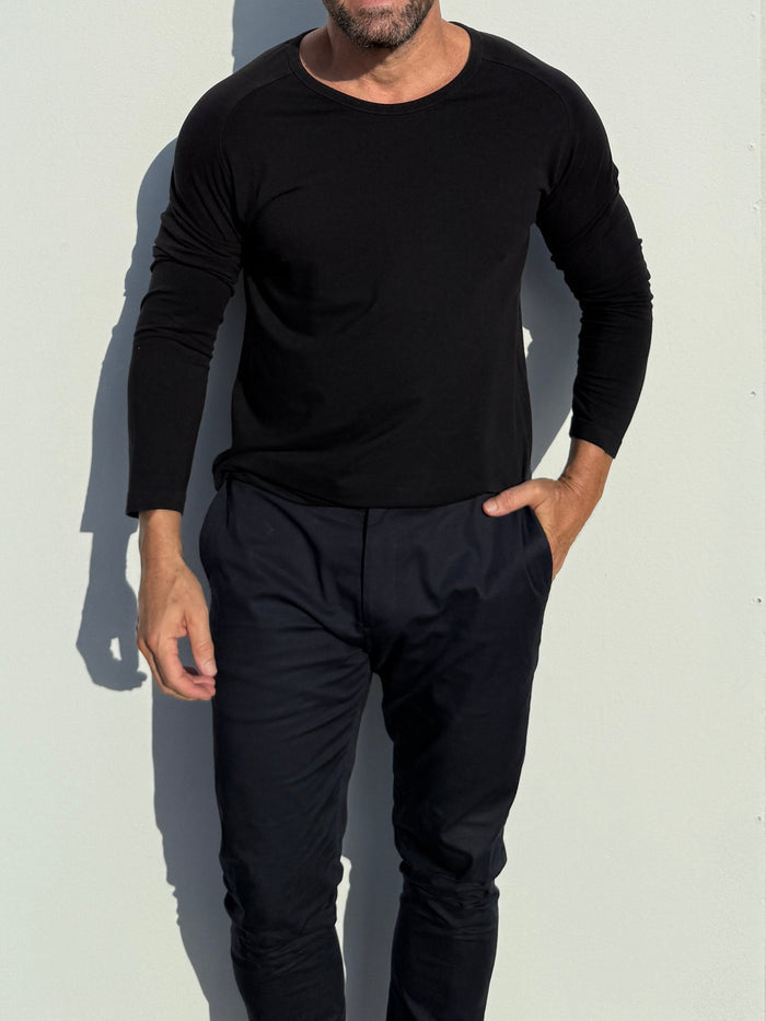 Raglan Sleeve T-shirt in Tedra™ - Black