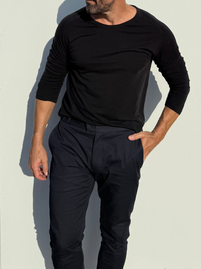 Raglan Sleeve T-shirt in Tedra™ - Black