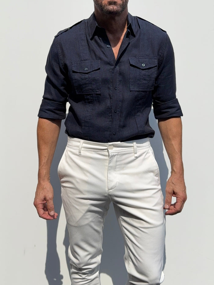 The Raider Shirt in Linen - Dark Navy
