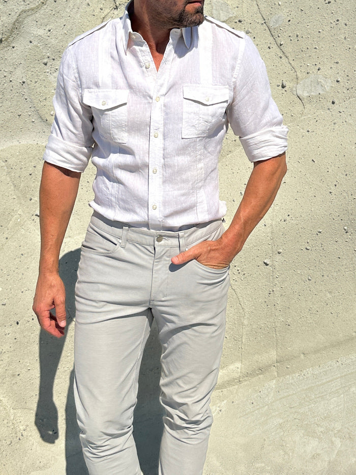 The Raider Shirt in Linen - Off White