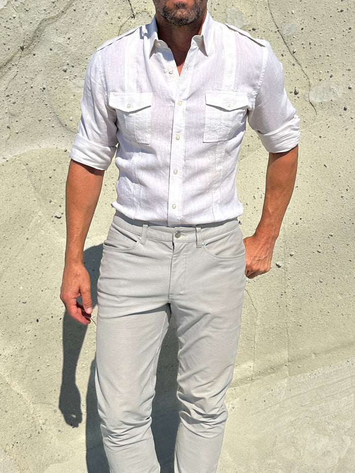 The Raider Shirt in Linen - Off White