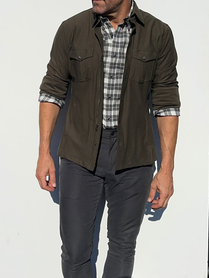 The Urban Legend in Stretch Performance - Army Green Performance