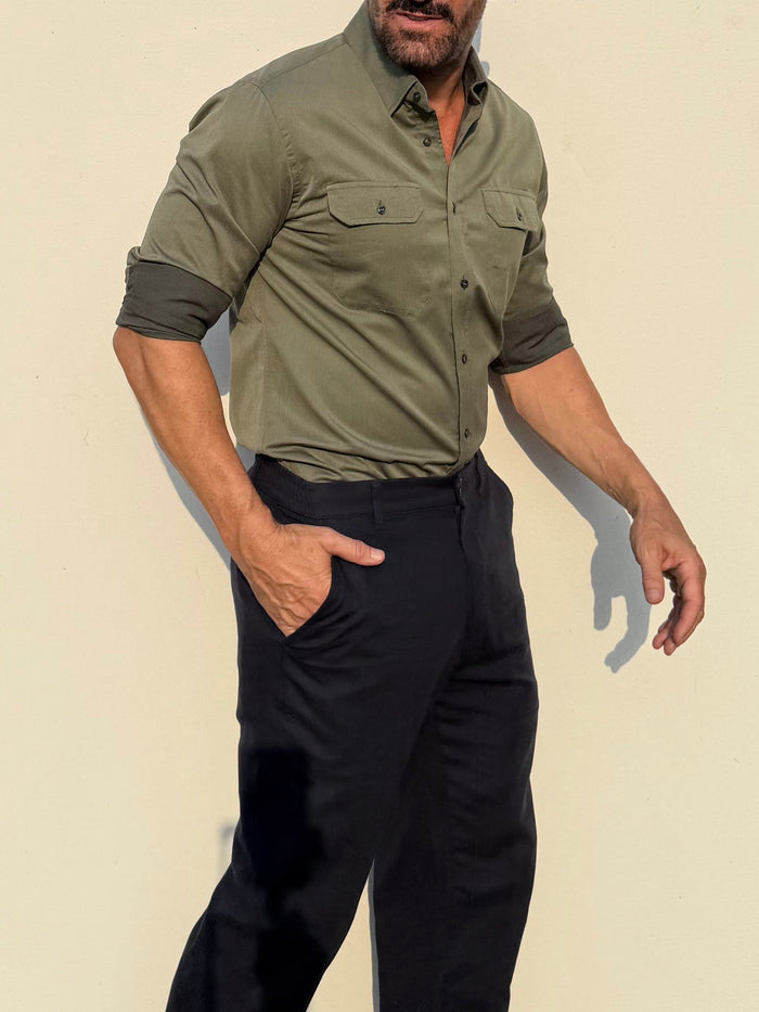 The Utility Shirt in Twill - Army Green