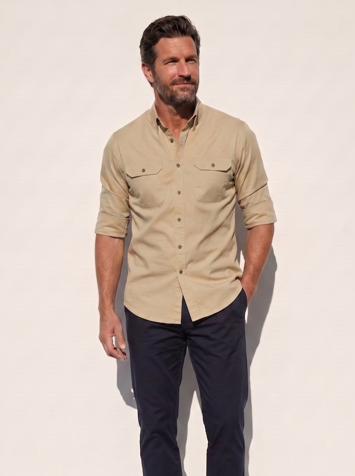 The Utility Shirt in Twill - Tan