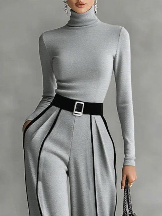 Veralia | Elegant Set with Detail Contrast