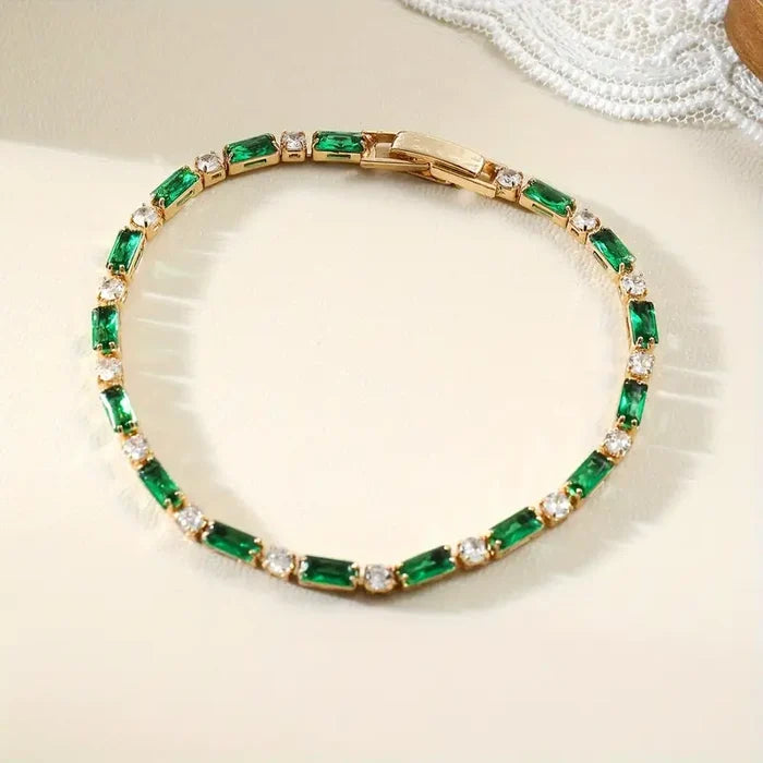 Veronika | Emerald Bracelet with Transition Filigree