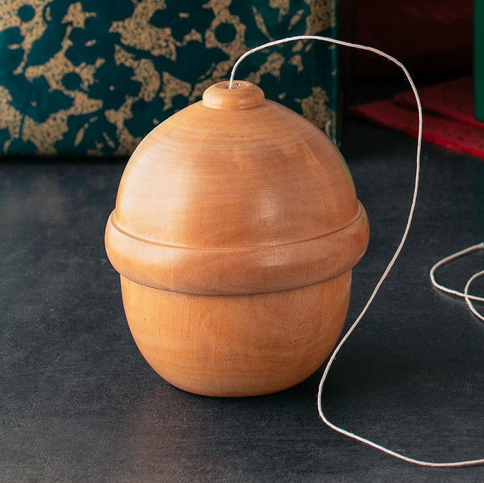 Acorn-Shaped Twine Holder
